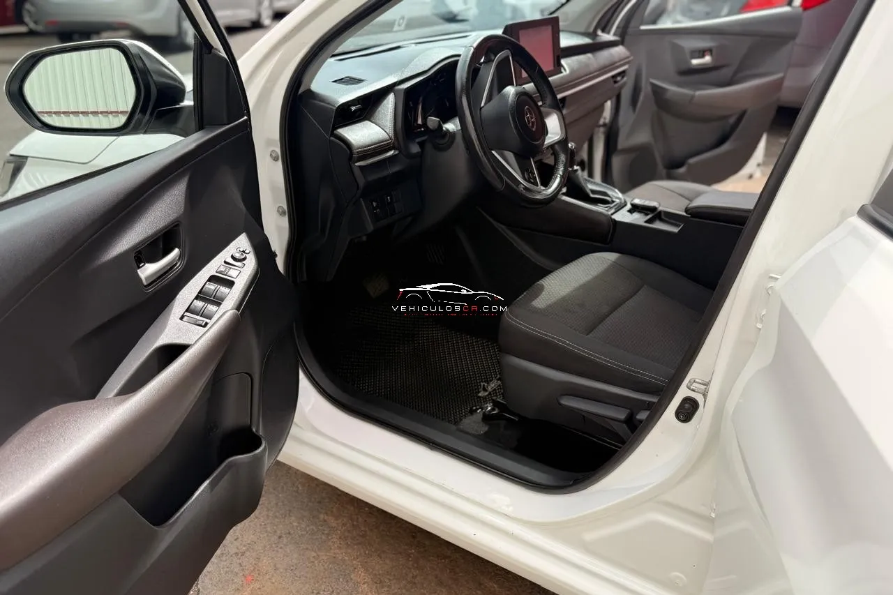 2024 TOYOTA YARIS E 2024 TOYOTA YARIS E - Imagen 16