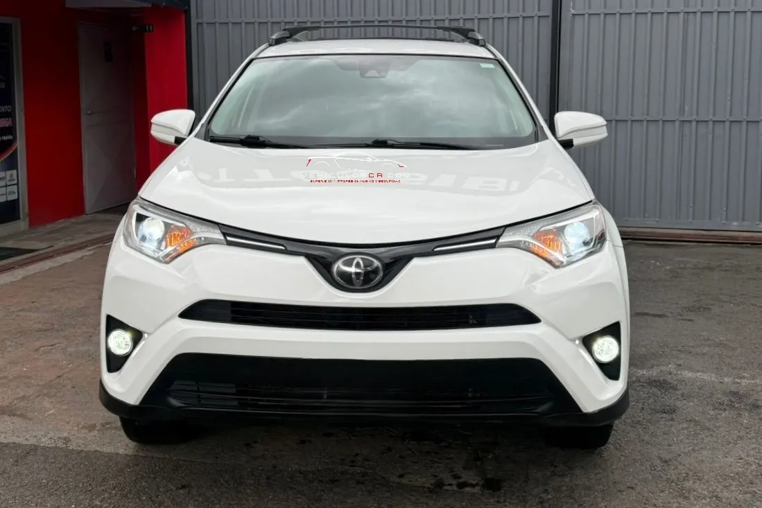 2018 TOYOTA RAV4 LE 2018 TOYOTA RAV4 LE - Imagen 3