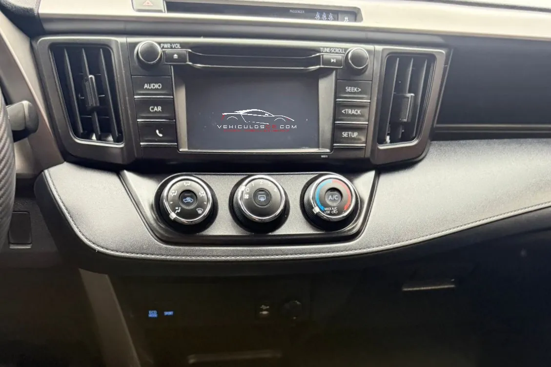 2018 TOYOTA RAV4 LE 2018 TOYOTA RAV4 LE - Imagen 12
