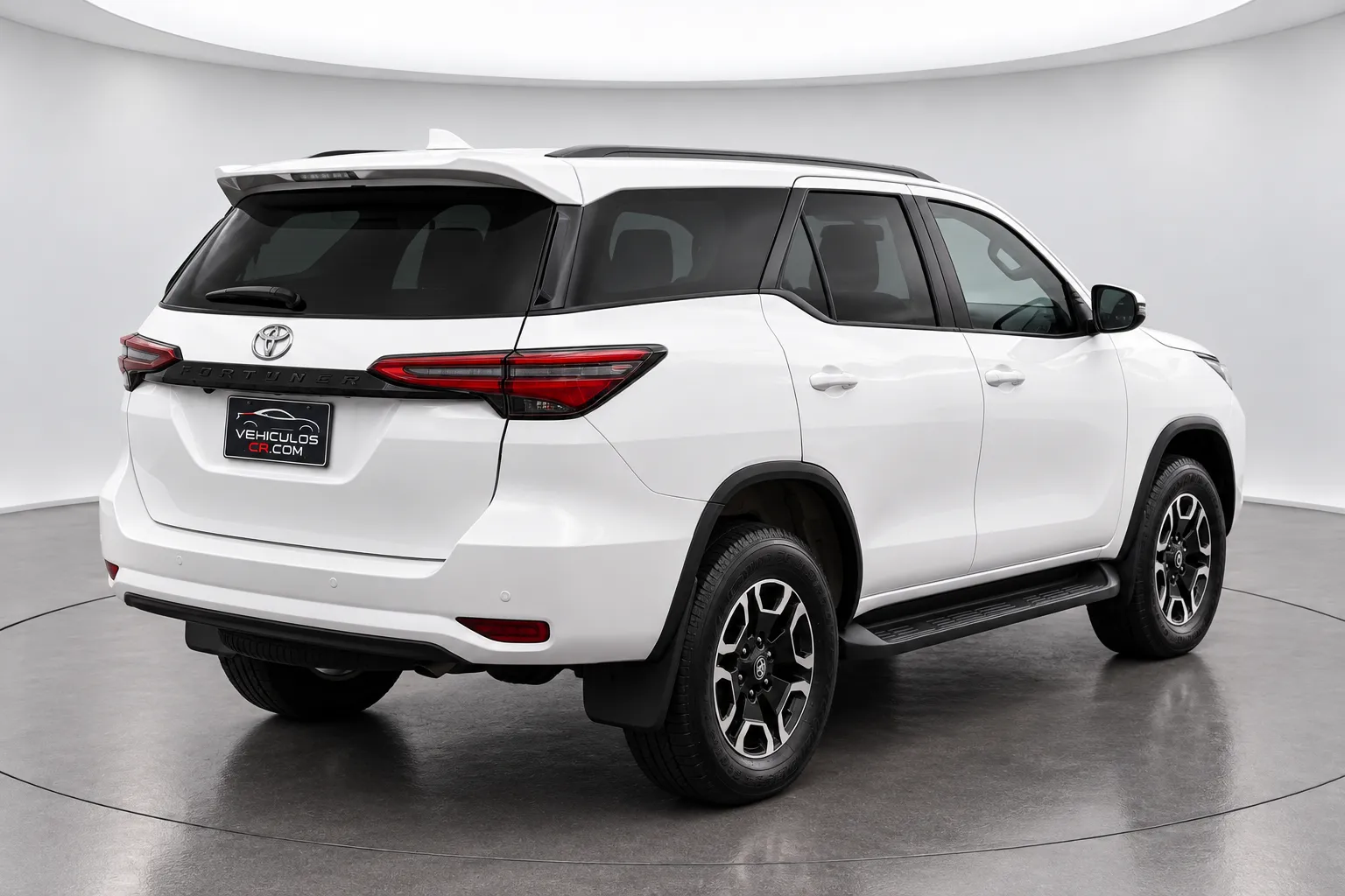 2024 TOYOTA FORTUNER